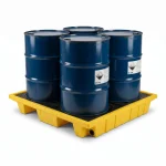 pallet de contencao de 150 l com tambores acima